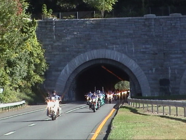 Leadfromtunnel10-6-02byRobSA.jpg